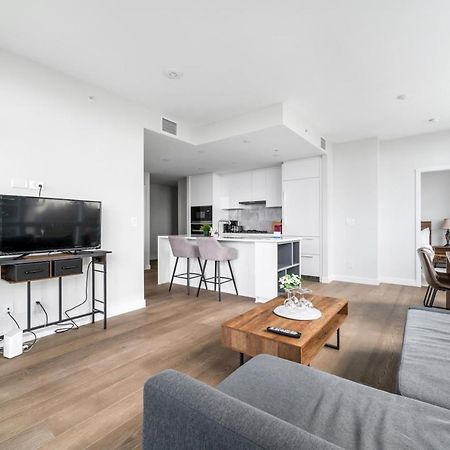 Urban Oasis: Stylish Apartment Retreat At Ubc Vancouver Dış mekan fotoğraf