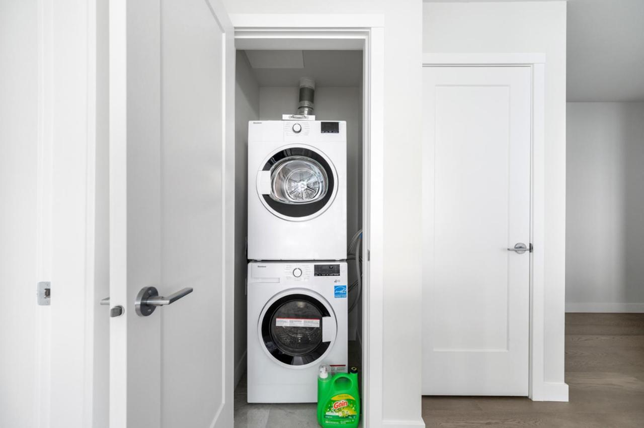 Urban Oasis: Stylish Apartment Retreat At Ubc Vancouver Dış mekan fotoğraf