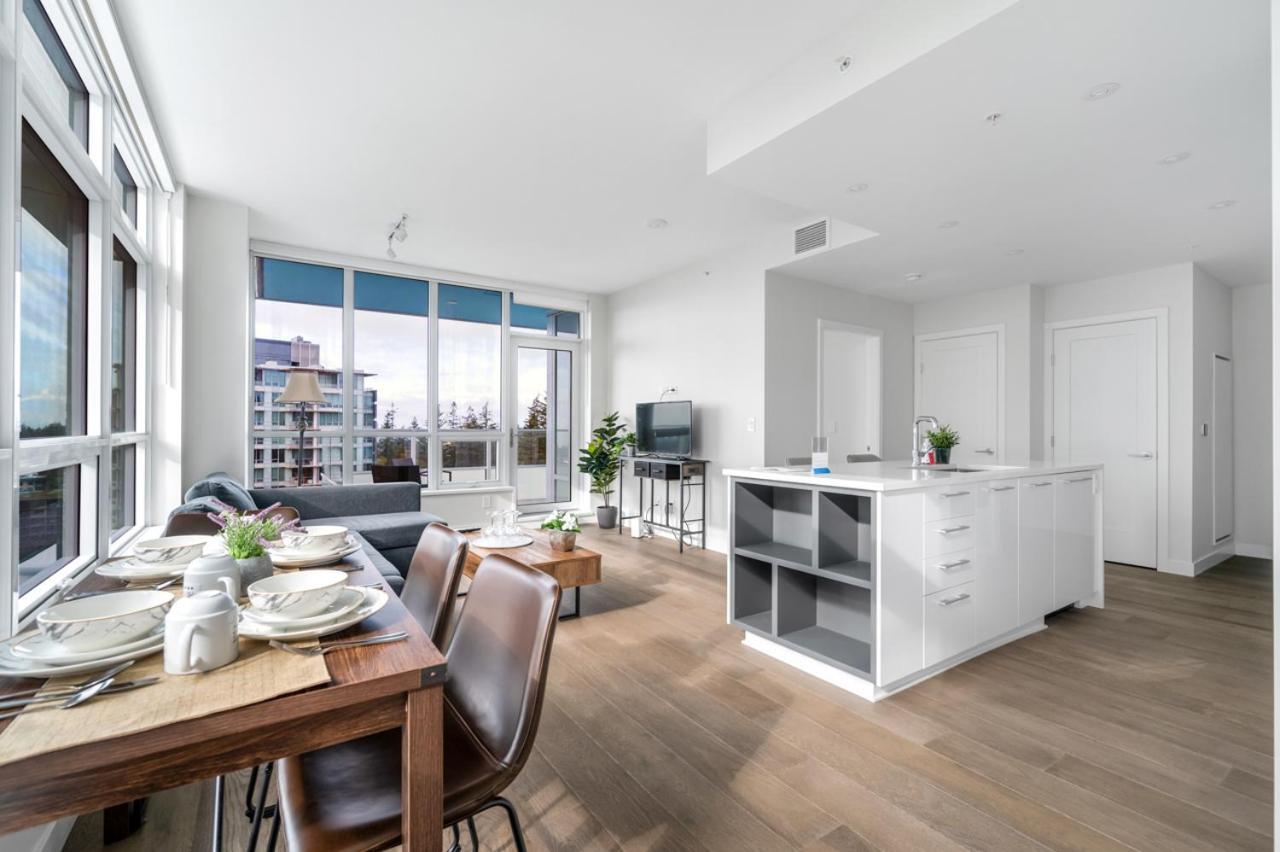 Urban Oasis: Stylish Apartment Retreat At Ubc Vancouver Dış mekan fotoğraf